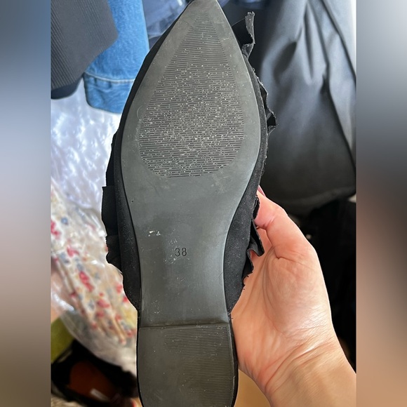H&M pointy flats size 7 - Picture 2 of 4